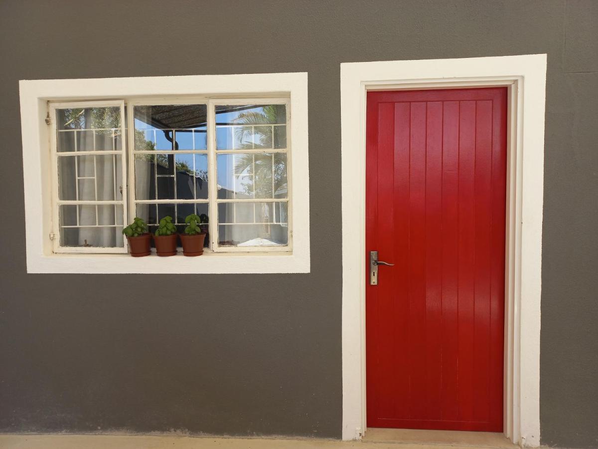 Urban Farm Haus Guesthouse Rundu Zewnętrze zdjęcie