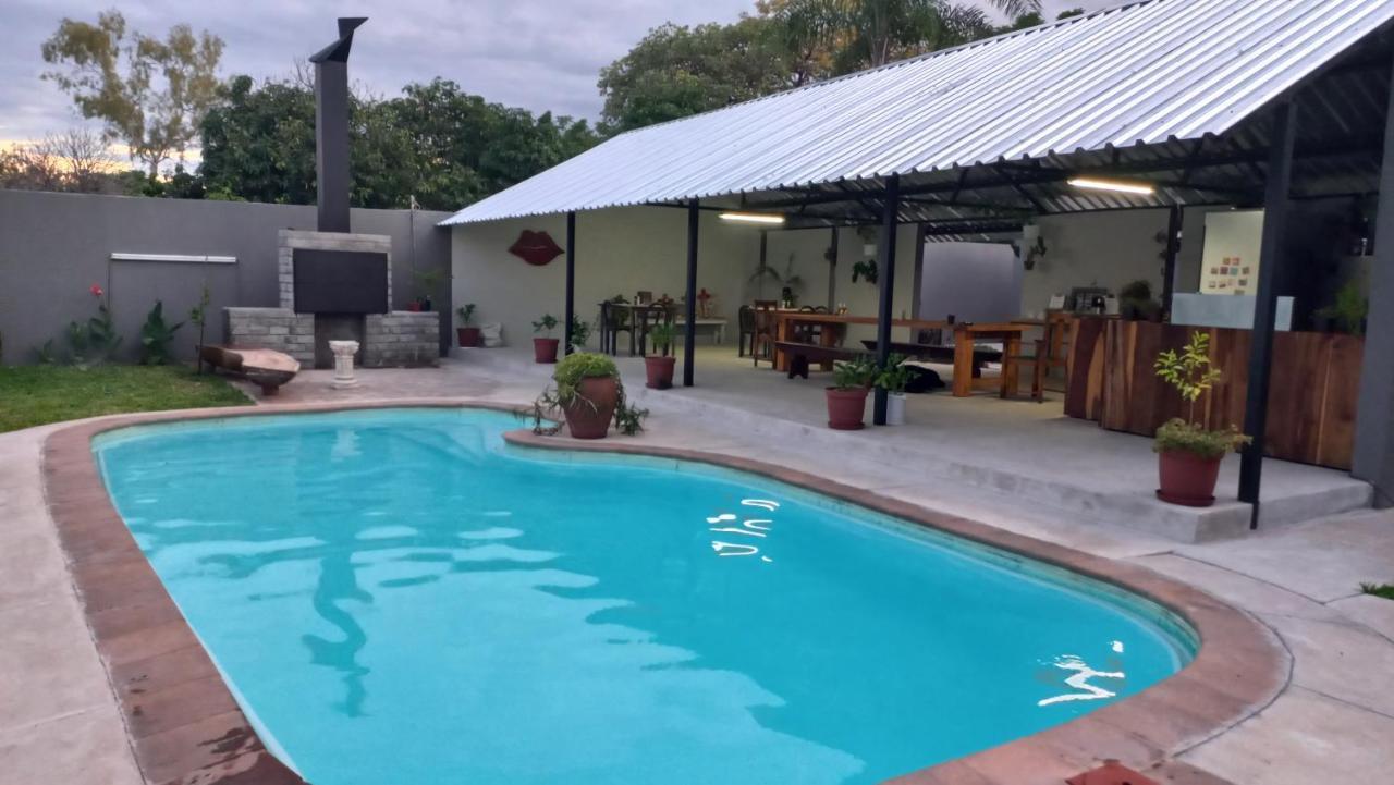 Urban Farm Haus Guesthouse Rundu Zewnętrze zdjęcie