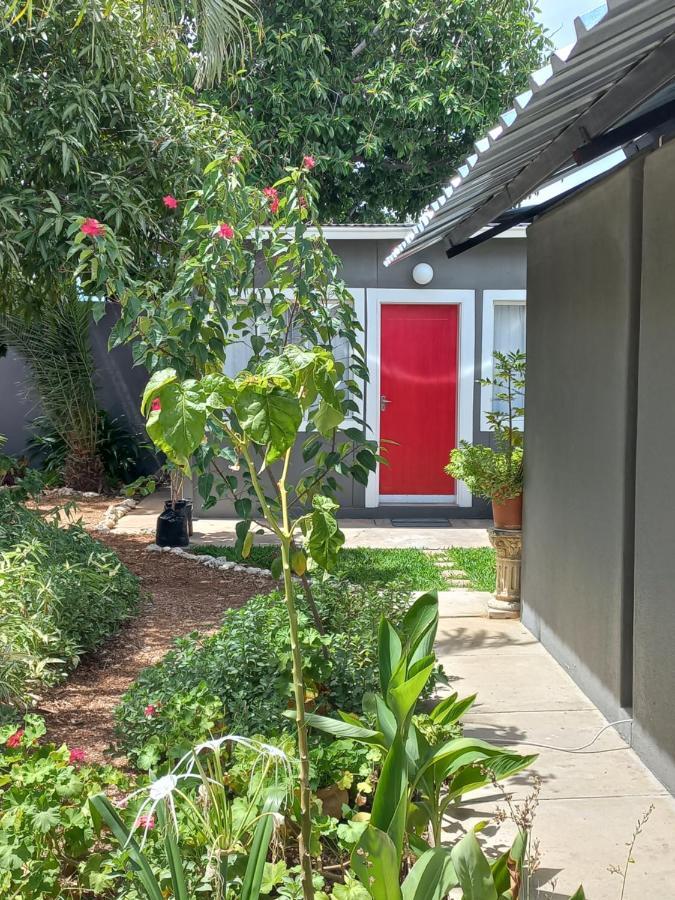 Urban Farm Haus Guesthouse Rundu Zewnętrze zdjęcie