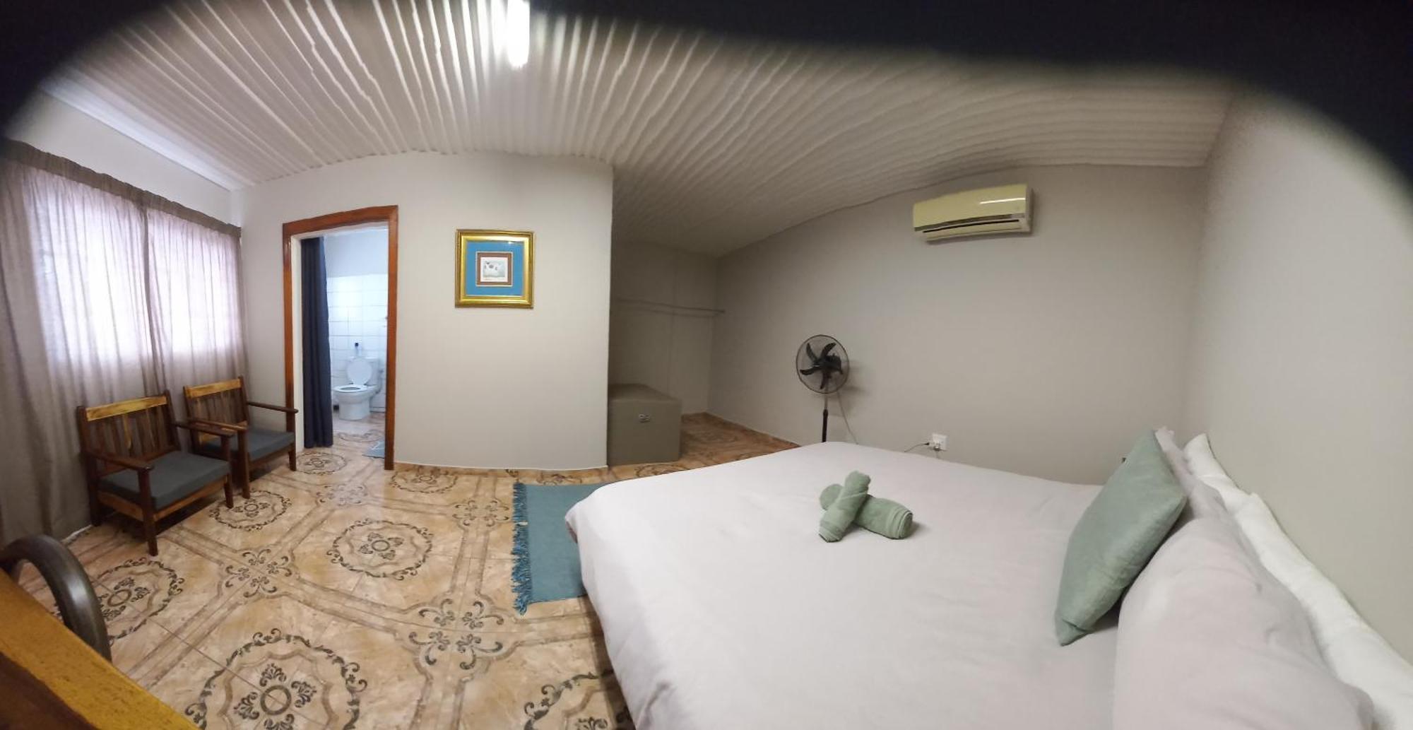 Urban Farm Haus Guesthouse Rundu Pokój zdjęcie
