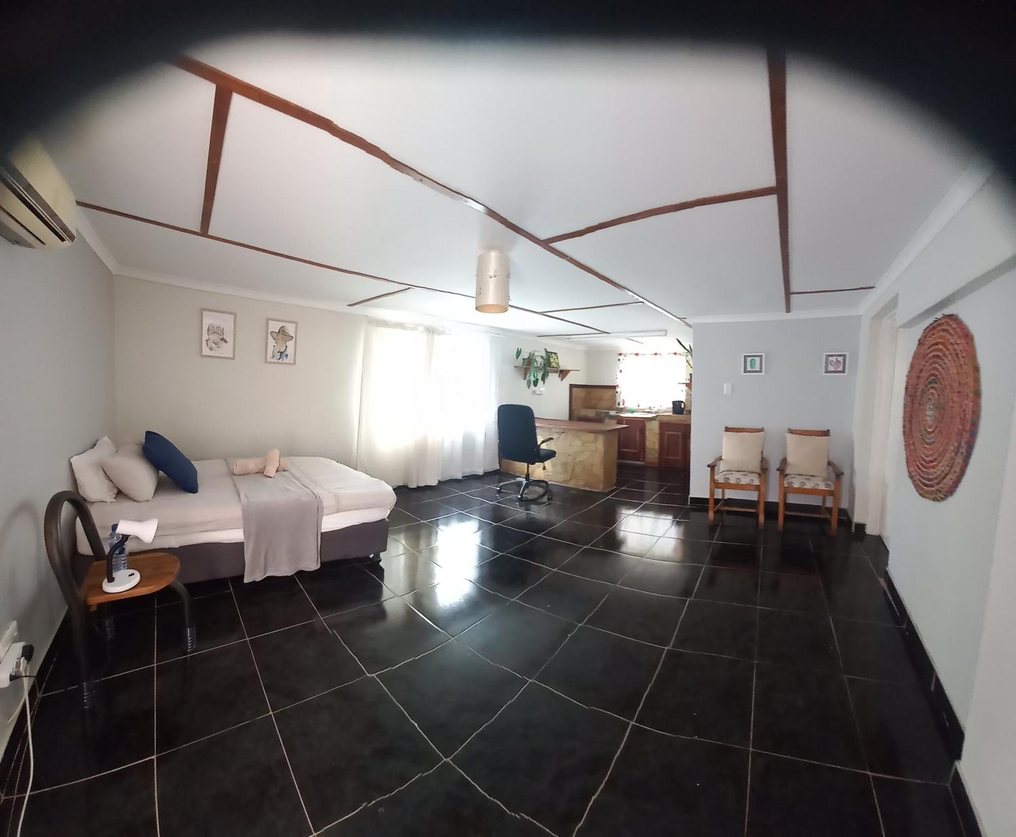 Urban Farm Haus Guesthouse Rundu Pokój zdjęcie